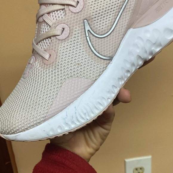 Nike Renew Run “Barely Rose” - Picture 16 of 17